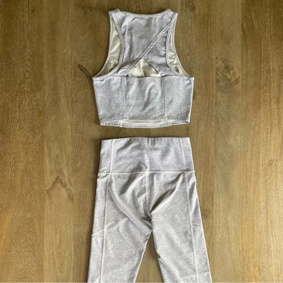 ✝️ JoyLab | LIKE NEW • Grey & White Workout Outfit - Picture 3 of 12